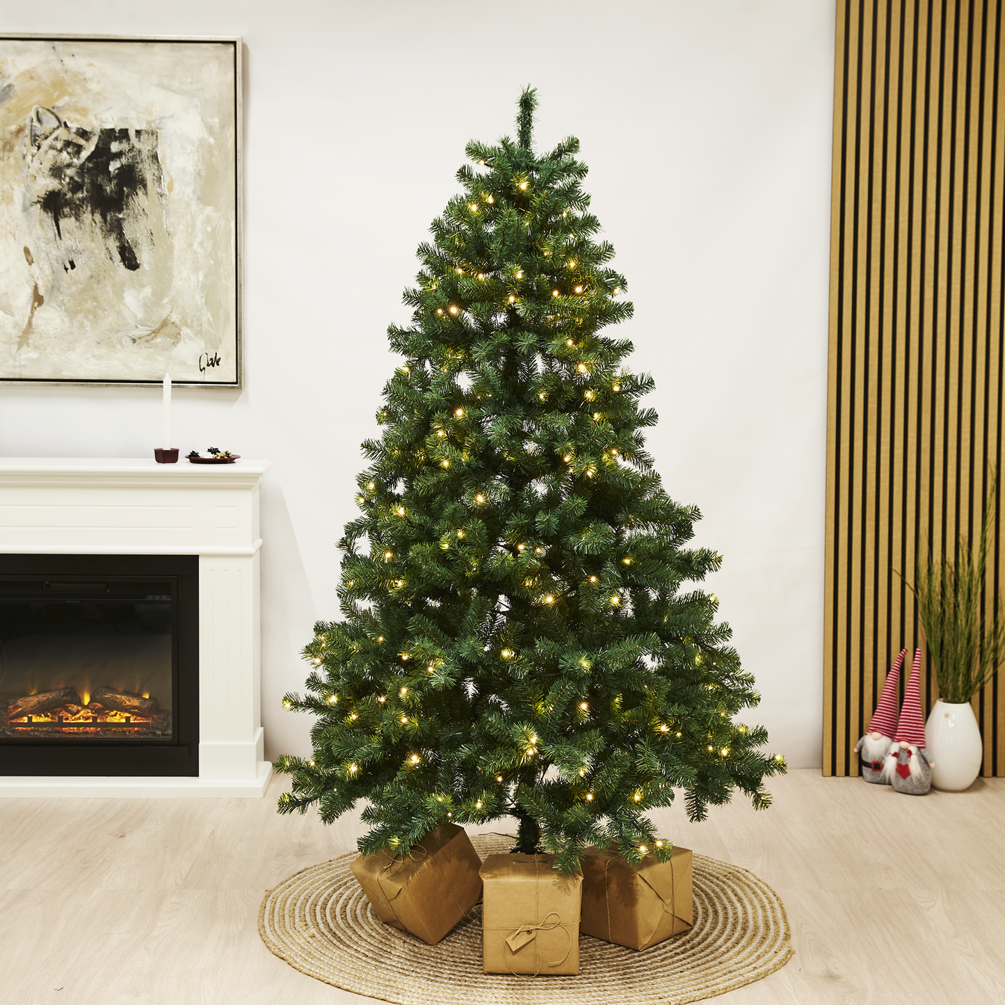 Joulukuusi PVC "ASKE" Luokka B+, 300X188 cm valoilla NORDIC WINTER