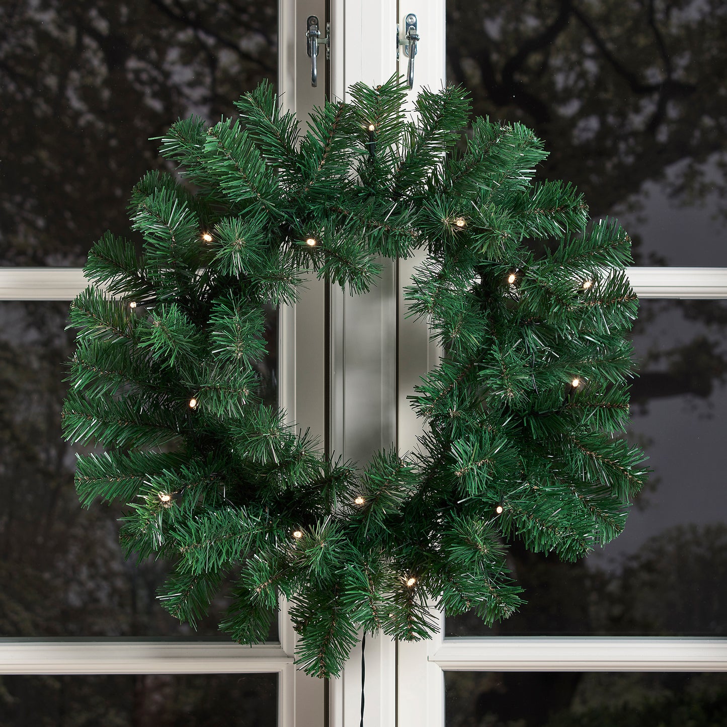 Joulukranssi Ø45 cm LED -valoilla ja lumella NORDIC WINTER