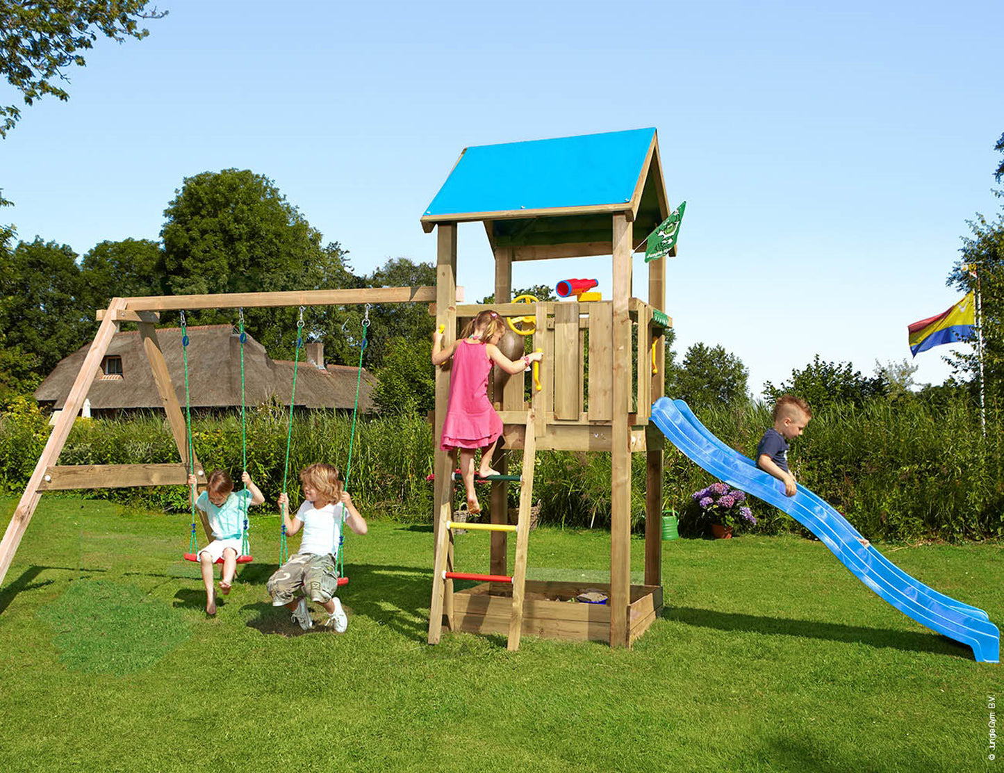 Leikkitornikokonaisuus Jungle Gym Castle 2.1 ja 2-Swing Module ilman liukumäkeä
