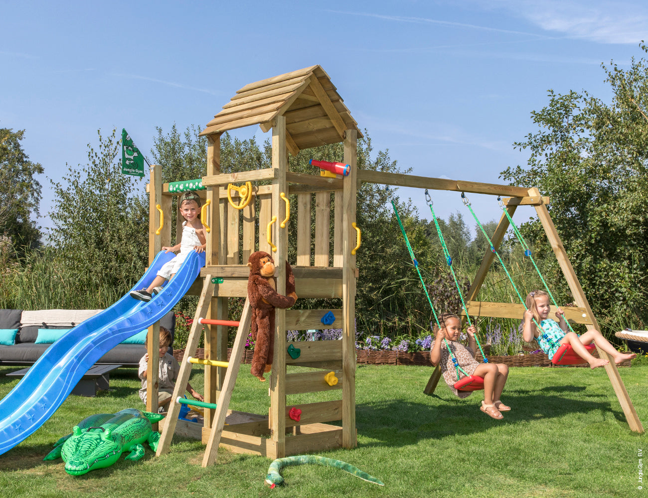 Leikkitornikokonaisuus Jungle Gym Safari 2-Swing Module 200 ja sininen liukumäki