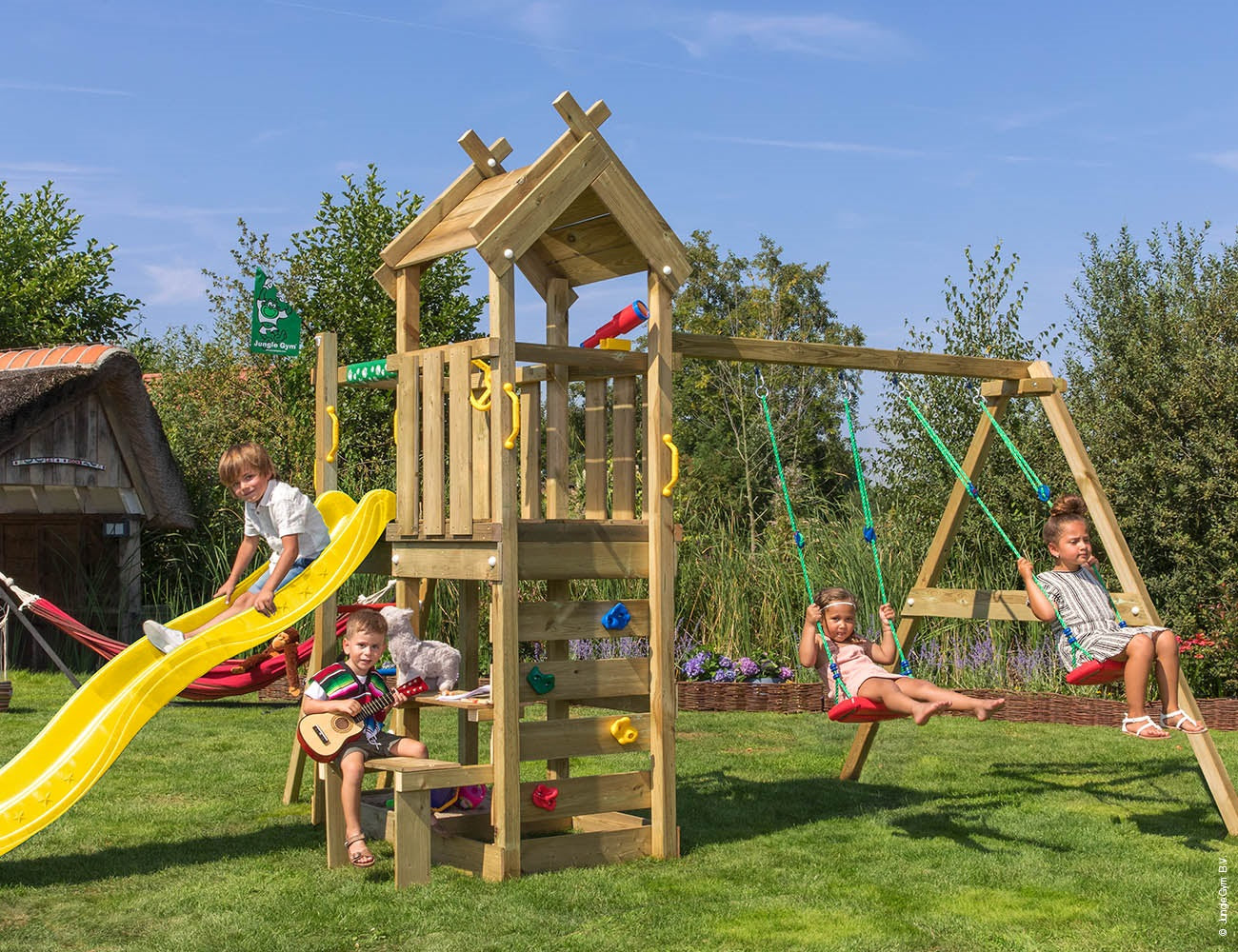 Leikkitorni Jungle Gym Teepee, 2-Swing Module 200 ja keltainen liukumäki