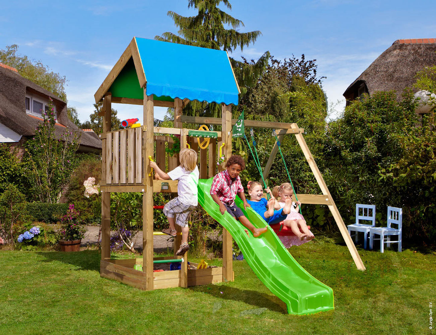 Leikkitornikokonaisuus Jungle Gym Home 2.1 ja 2-Swing Module 220 ilman liukumäkeä