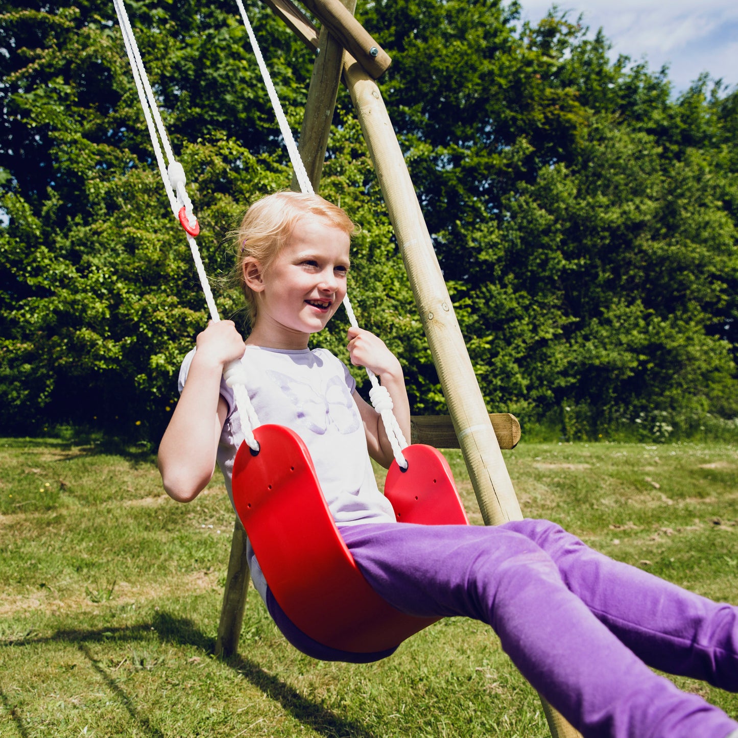 Pehmeä keinu, punainen, sis. Köyden NORDIC PLAY