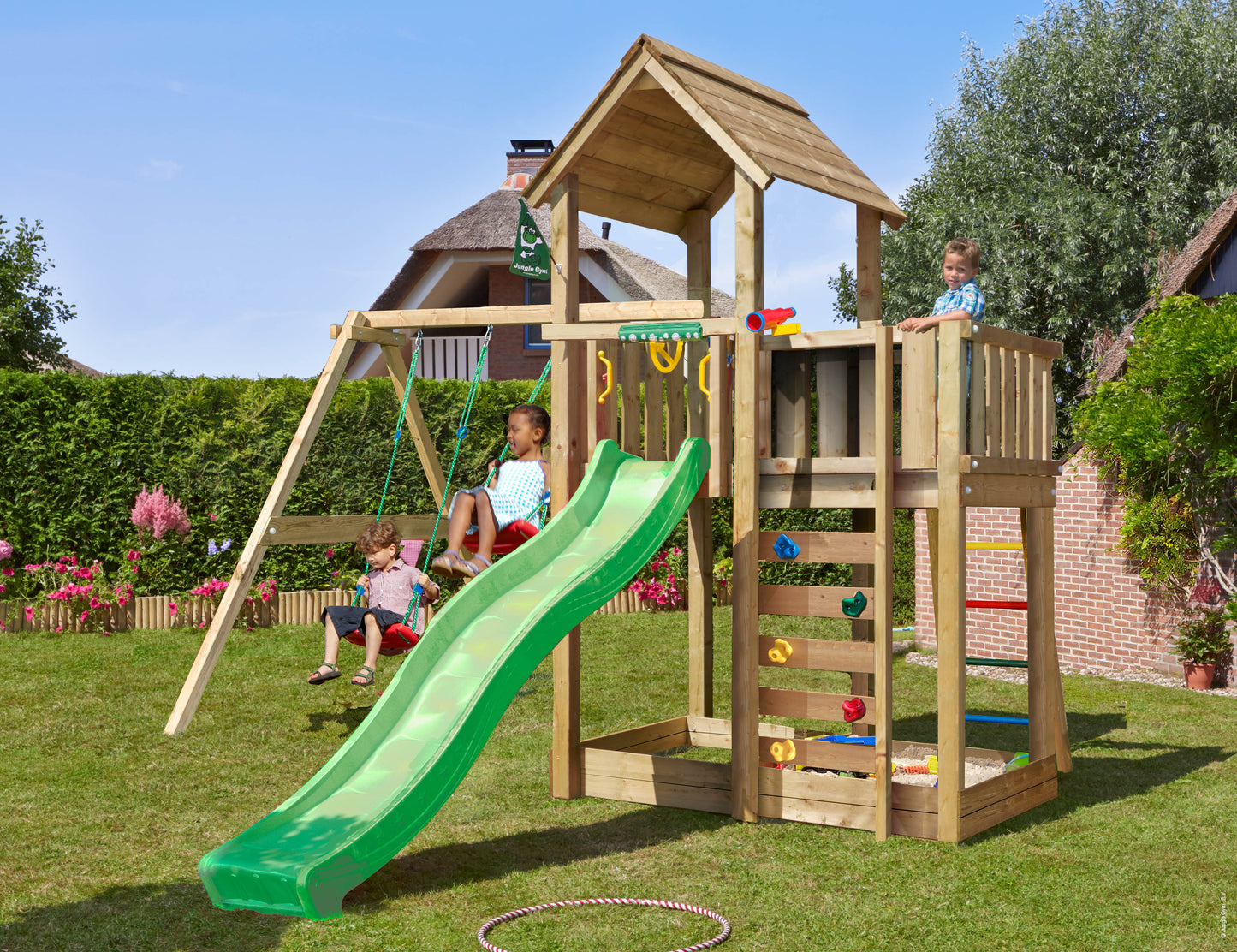 Leikkitorni Jungle Gym Mansion 2.1 ja 2-Swing Module 220, vihreä liukumäki ja 120 kg hiekkaa