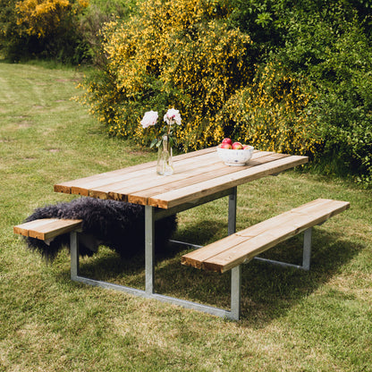 Picnic -pöytäsetti "YDUN", painekyllästetty puu ja galvanoitu runko, 175 x 140 cm HORTUS
