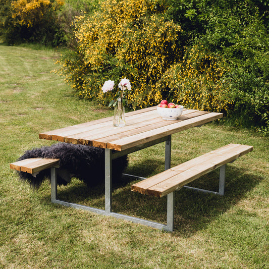 Picnic -pöytäsetti "YDUN", painekyllästetty puu ja galvanoitu runko, 175 x 140 cm HORTUS
