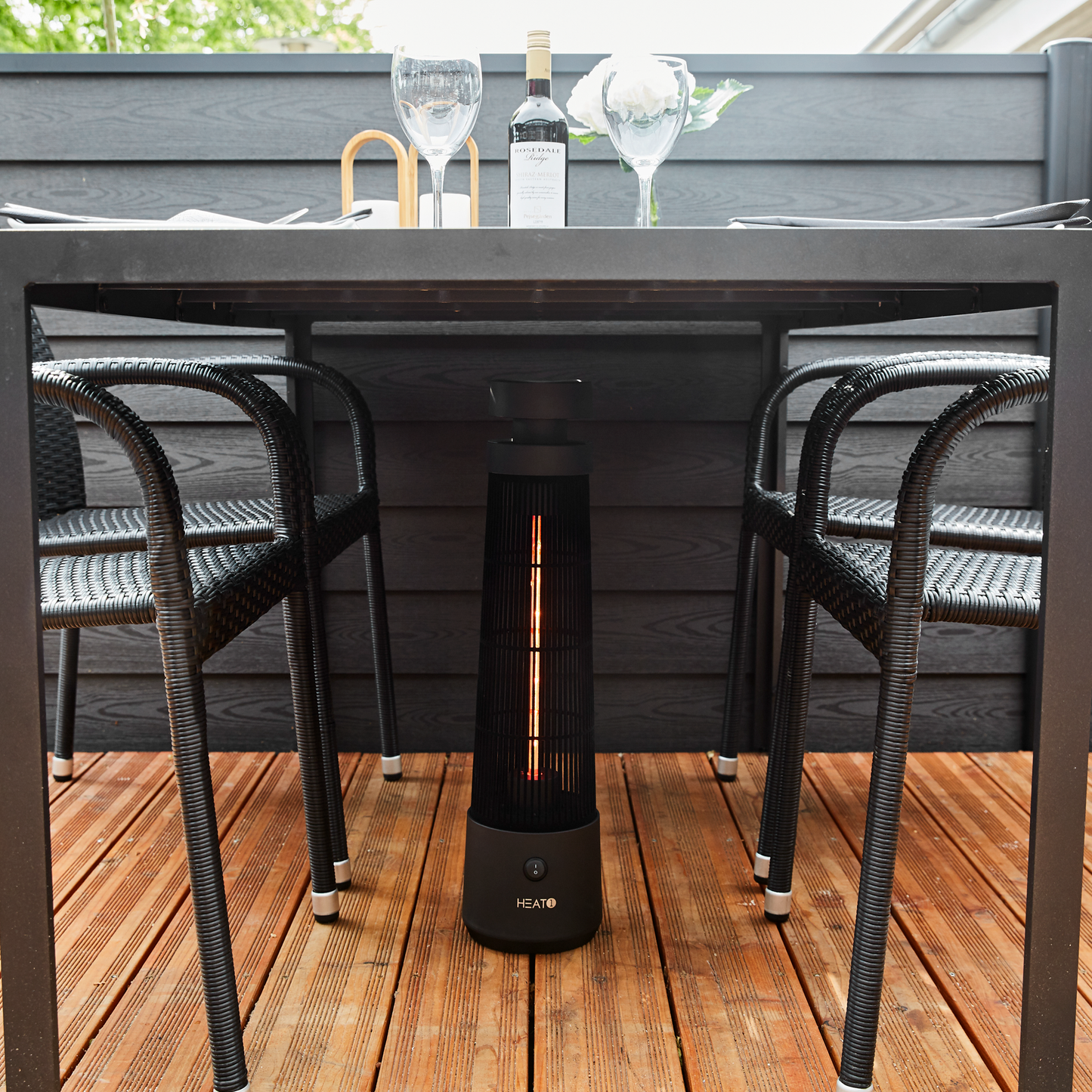 Terassilämmitin ECO high-line pöydänalusmalli "Cone" 1200W, musta HEAT1
