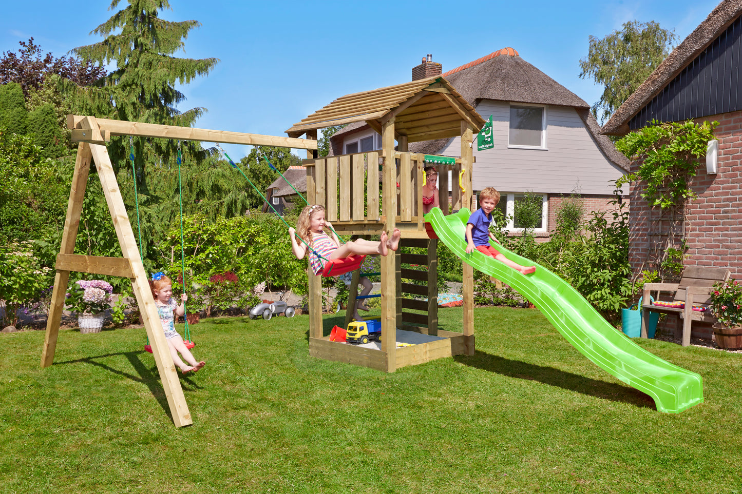 Leikkitorni Jungle Gym Cottage 2.1, 2-Swing Module 220, vihreä liukumäki ja 120 kg hiekkaa