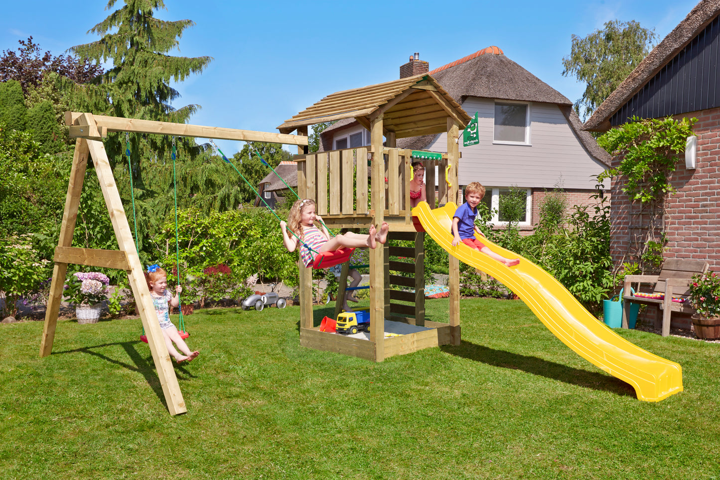 Leikkitorni Jungle Gym Cottage 2.1, 2-Swing Module 220 ja vihreä liukumäki