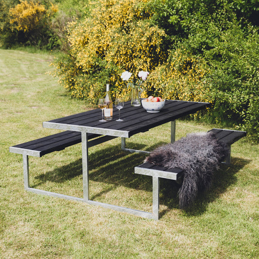 Picnic -pöytäsetti "LOKE", mustaksi petsattu puu ja galvanoitu runko, 180 x 185 cm HORTUS